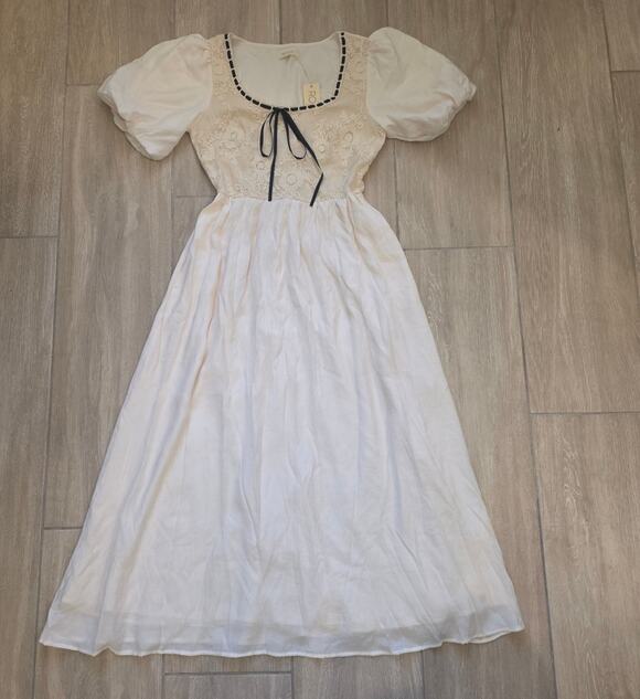 Roolee Dresses & Skirts - Roolee NWT Maxi Dress Womens Small Ivory Puff Sleeve Cottagecore Lace Bow